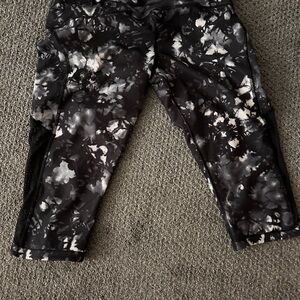 Lululemon sun runner crop size 12 Like new